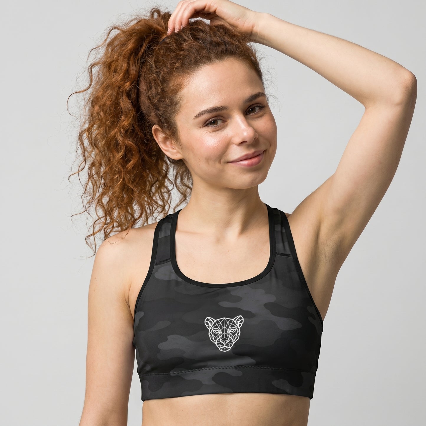 Brassière de sport KING Lioness — Camouflage foncé (Édition Lionne Géométrique)